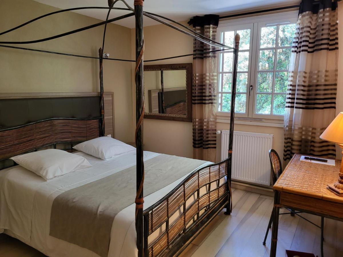 Hotel La Flambee Бержерак Екстериор снимка