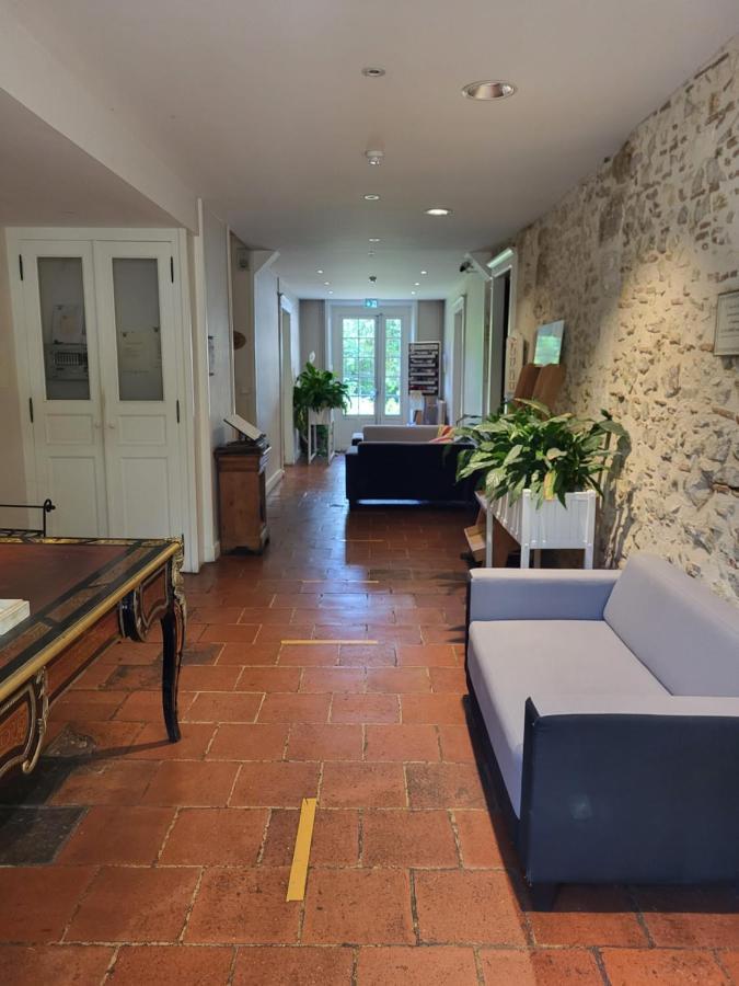 Hotel La Flambee Бержерак Екстериор снимка