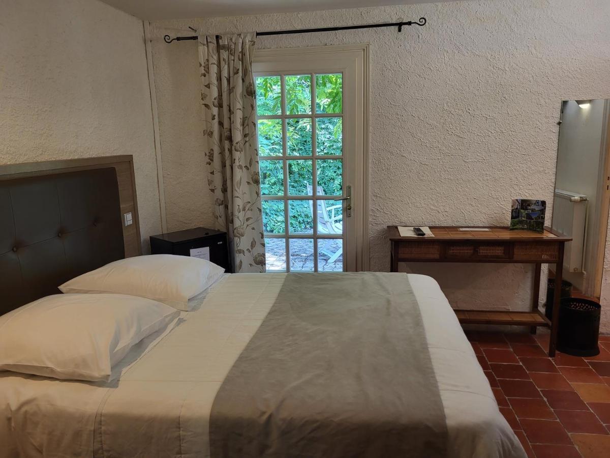 Hotel La Flambee Бержерак Екстериор снимка