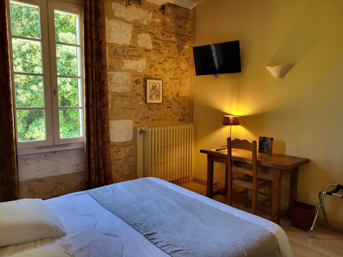 Hotel La Flambee Бержерак Екстериор снимка