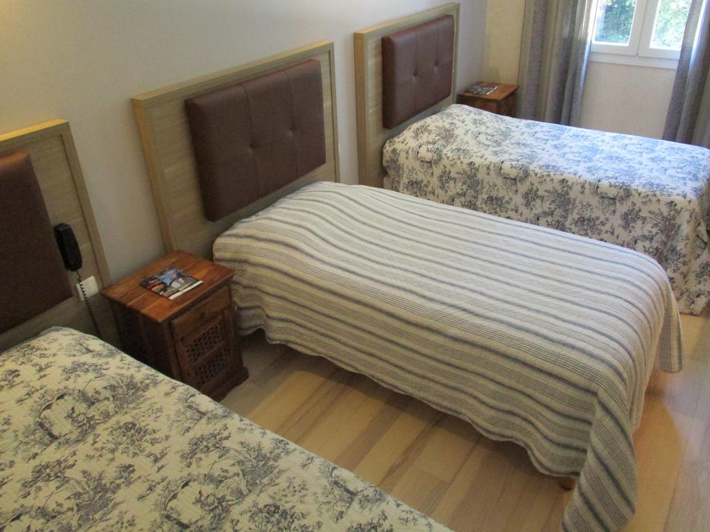 Hotel La Flambee Бержерак Екстериор снимка