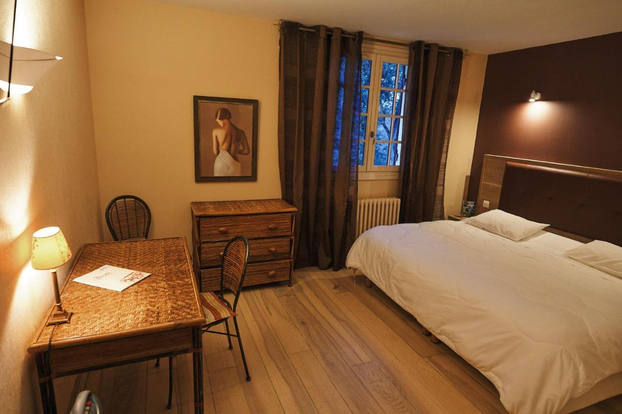 Hotel La Flambee Бержерак Екстериор снимка