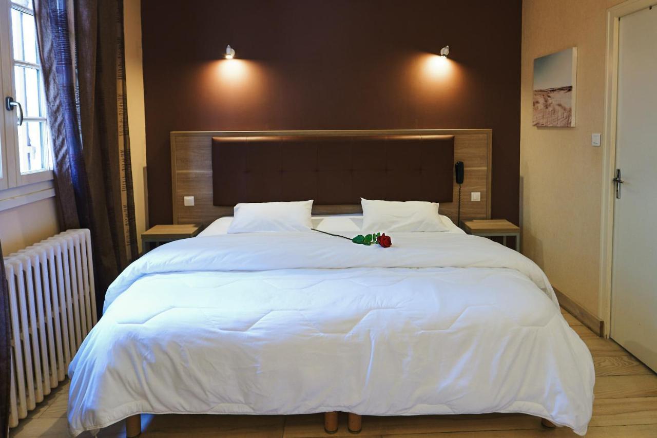 Hotel La Flambee Бержерак Екстериор снимка